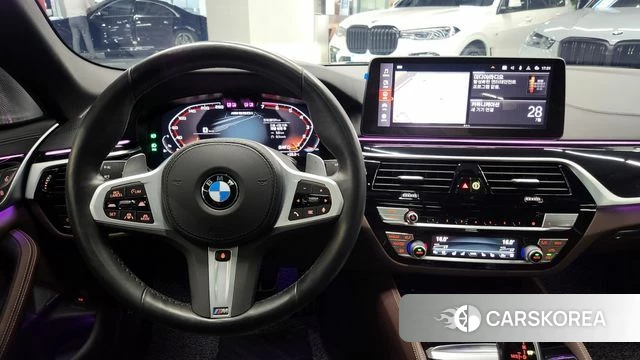 BMW 5 Series (G30) 2023 Черный из Кореи, фото 6