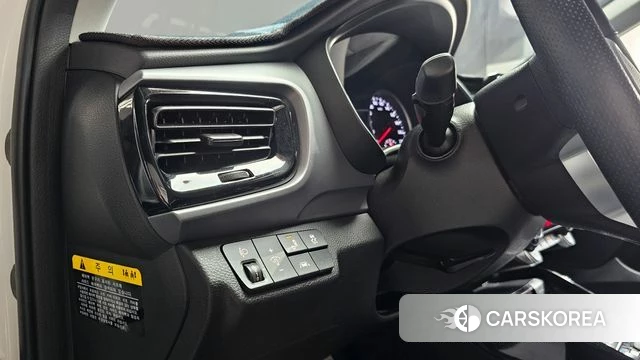 Kia Stonic 2019 Белый из Кореи, фото 6