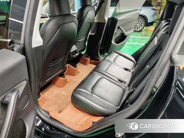 Tesla Model Y 2021 Черный из Китая, фото 6