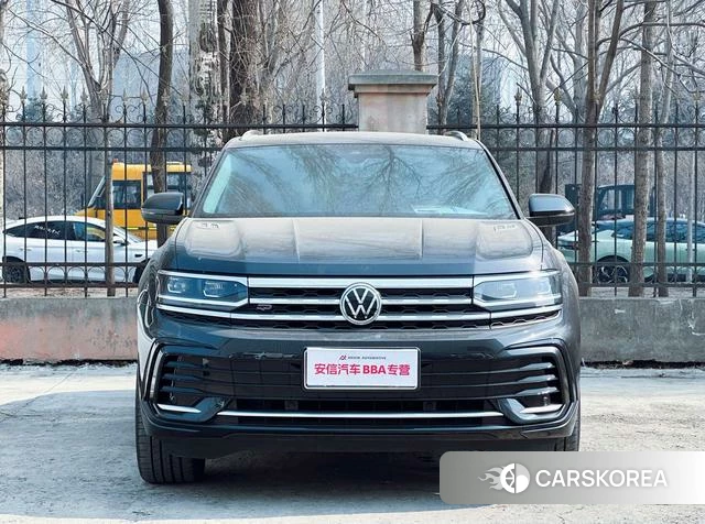 Volkswagen Tourang 2023 Черный из Китая, фото 6