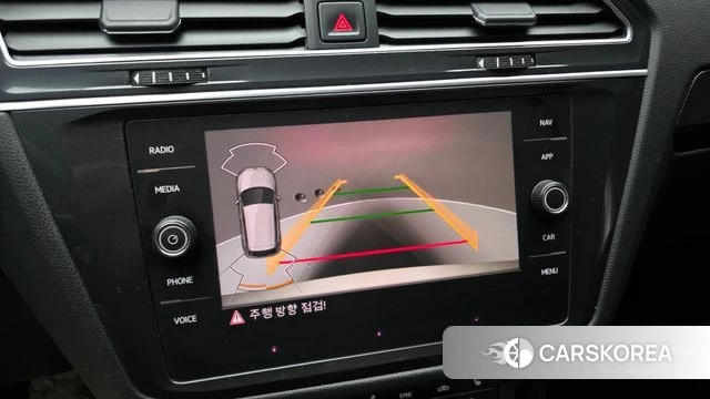 Volkswagen Tiguan second Generation 2022 Белый из Кореи, фото 6