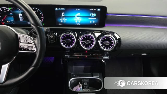Mercedes-Benz A-Class W177 2023 Коричневый из Кореи, фото 6