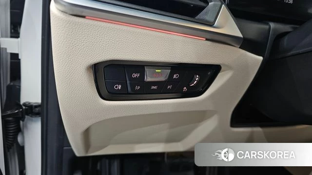 BMW 3 Series (G20) 2023 Белый из Кореи, фото 6