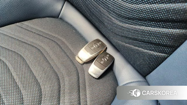 Mercedes-Benz A-Class W177 2019 Серебристо-серый из Кореи, фото 6