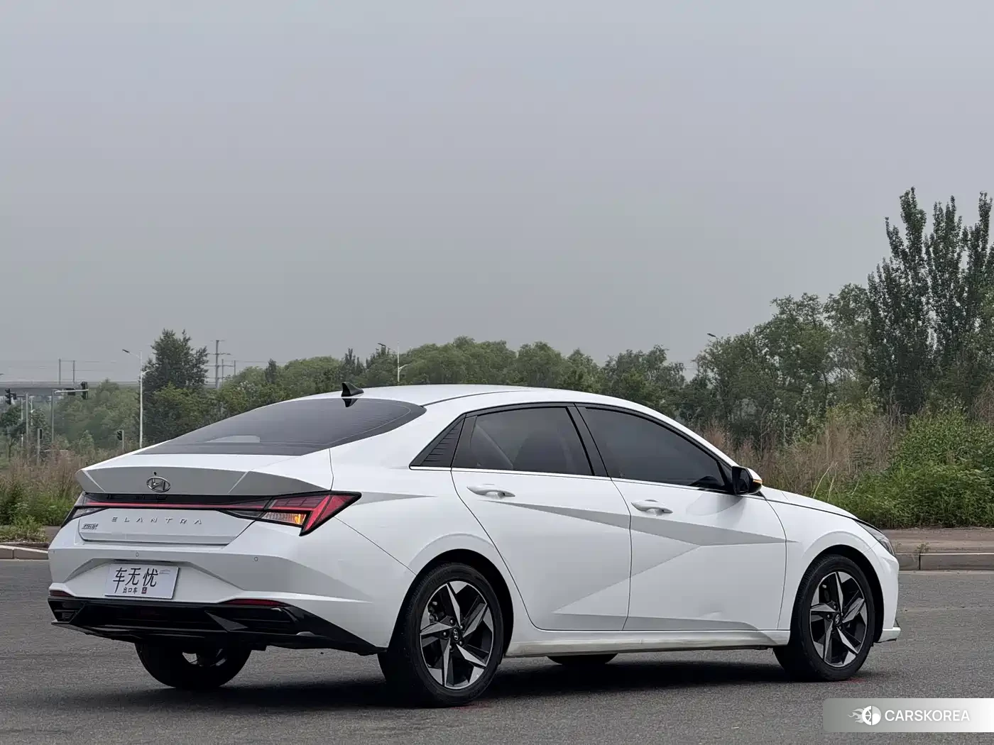 Hyundai Elantra 2023 Белый из Китая, фото 6
