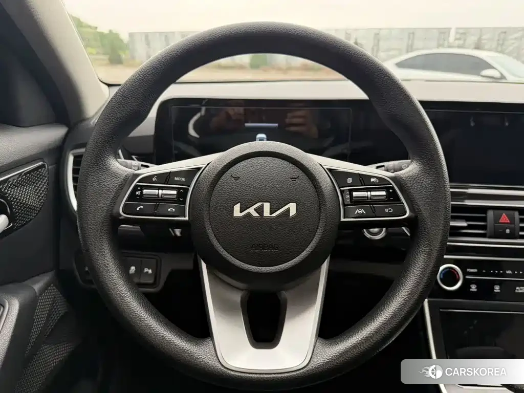 Kia Seltos 2023 Белый из Китая, фото 6