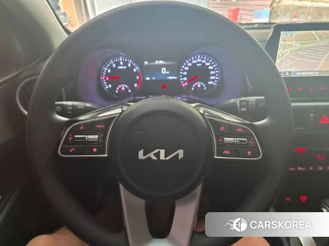 Kia The New K3 2nd generation 2023 Белый из Кореи, фото 6