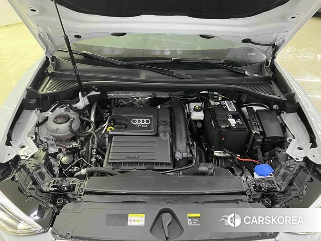 Audi Q3 2023 Белый из Китая, фото 6