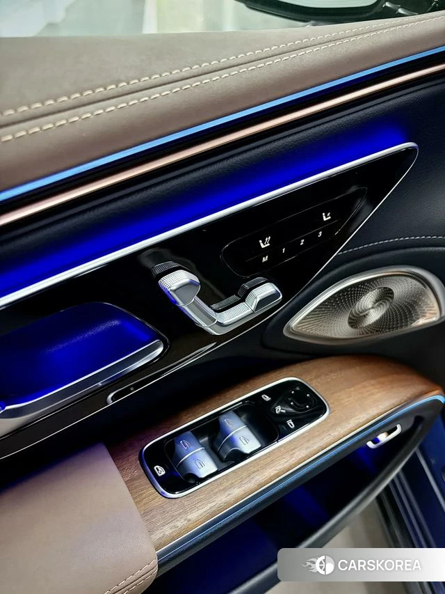 Mercedes-Benz EQS 2024 Синий из Китая, фото 6