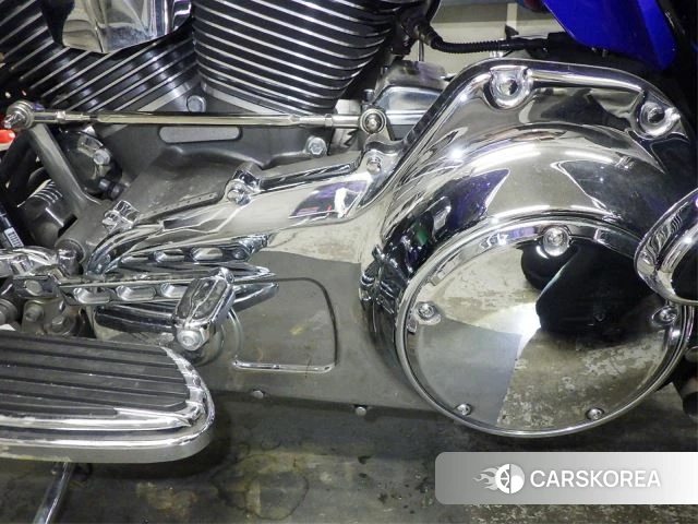 Проданный Harley-Davidson Electra Glide FLHTCUSE1800 CVO 2011 из Японии, фото 2