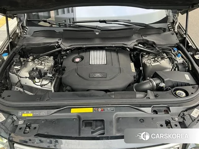 Land Rover Discovery 5 2018 Серый из Кореи, фото 6