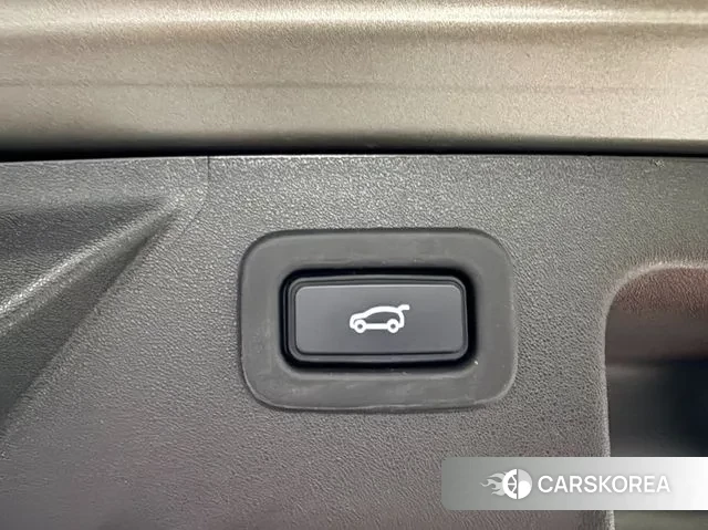 Land Rover Discovery Sports 2nd Generation 2022 Песочный из Кореи, фото 6