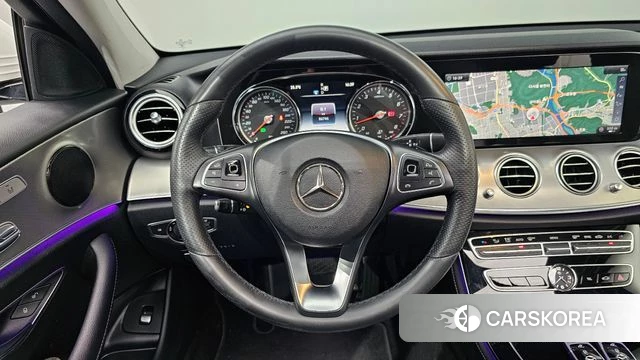 Mercedes-Benz E-Class W213 2018 Белый из Кореи, фото 6