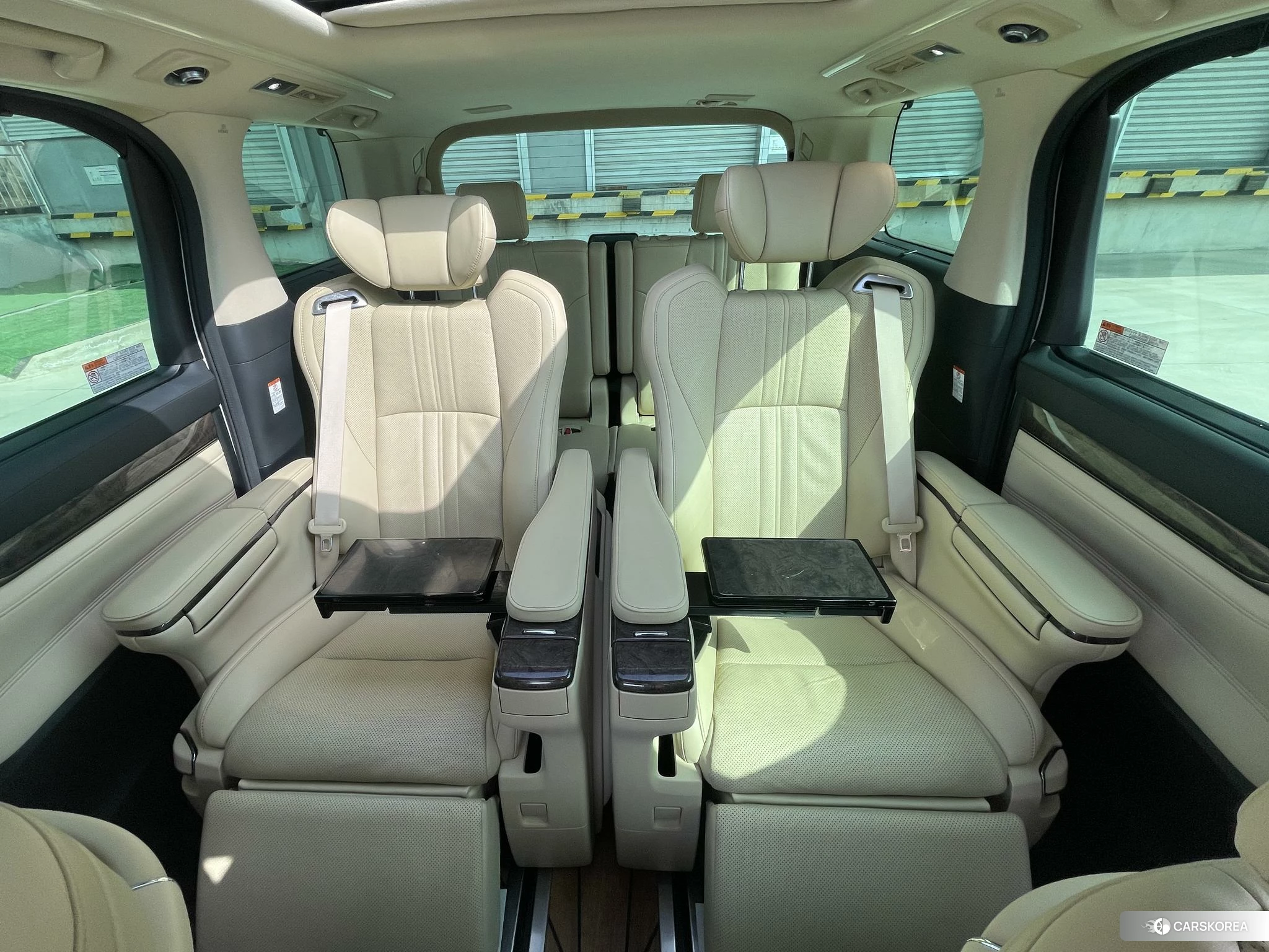 Toyota Alphard 2021 Белый из Китая, фото 6