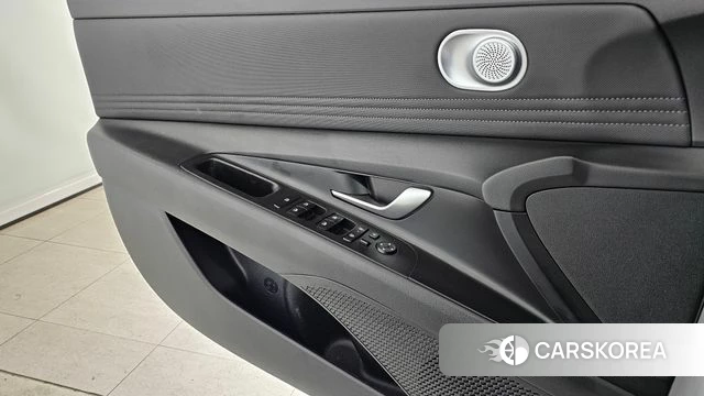 Hyundai The New Avante (CN7) 2023 Белый из Кореи, фото 6