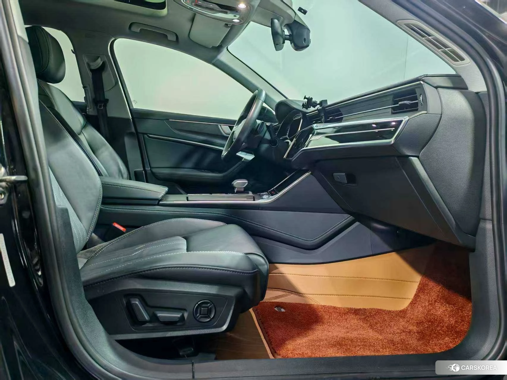 Audi A6L 2020 Черный из Китая, фото 6
