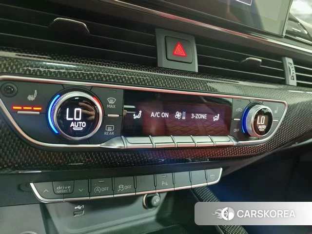 Audi S4 2024 Темно-серый из Китая, фото 6