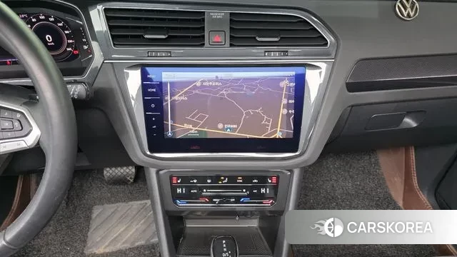 Volkswagen Tiguan second Generation 2021 Белый из Кореи, фото 6