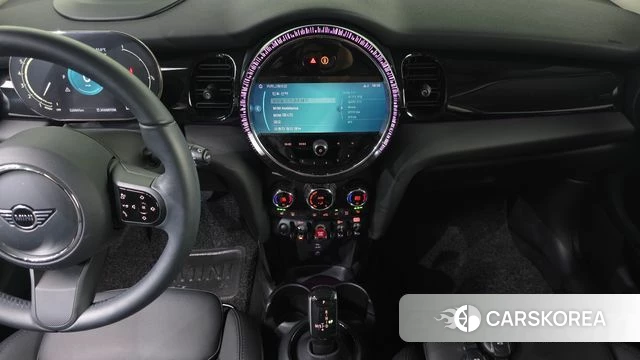 Mini Cooper 2022 Черный из Кореи, фото 6