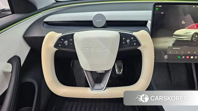 Tesla Model 3 2024 Белый из Кореи, фото 6