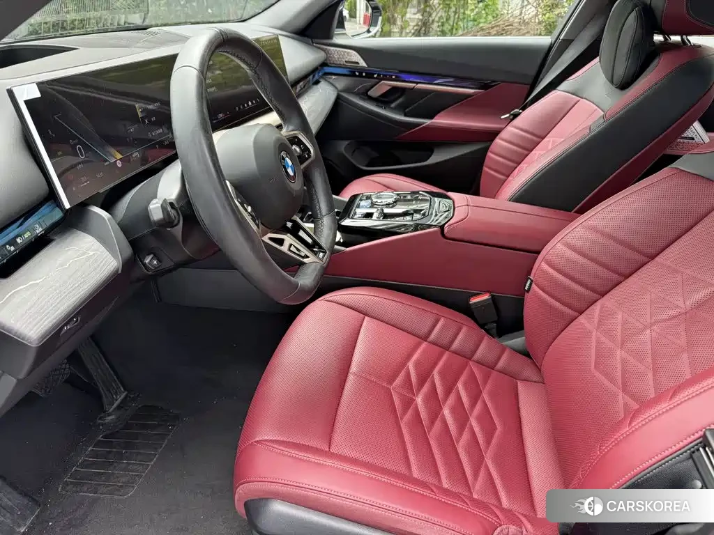 BMW 5 series 2025 Черный из Китая, фото 6