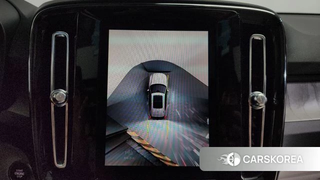 Volvo XC40 2024 Белый из Кореи, фото 6