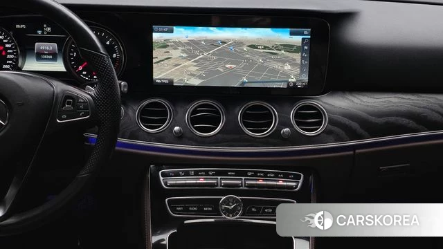 Mercedes-Benz E-Class W213 2018 Белый из Кореи, фото 6