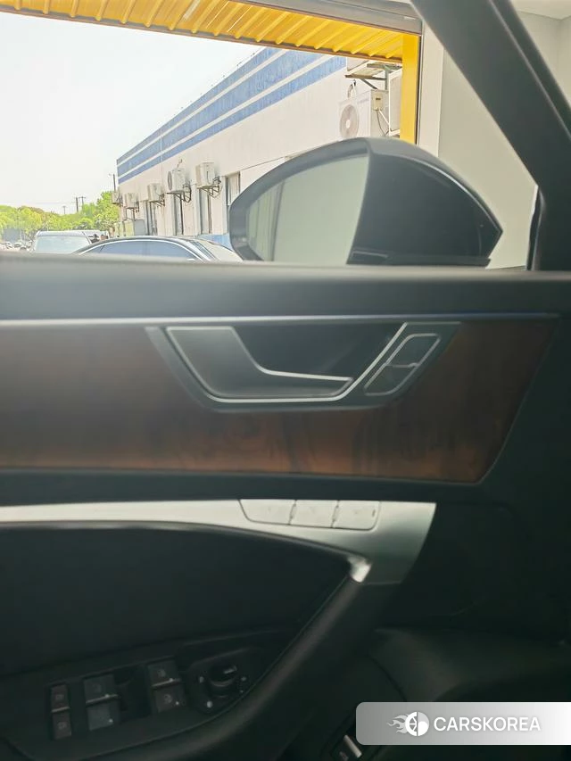 Audi A6L 2022 Черный из Китая, фото 6