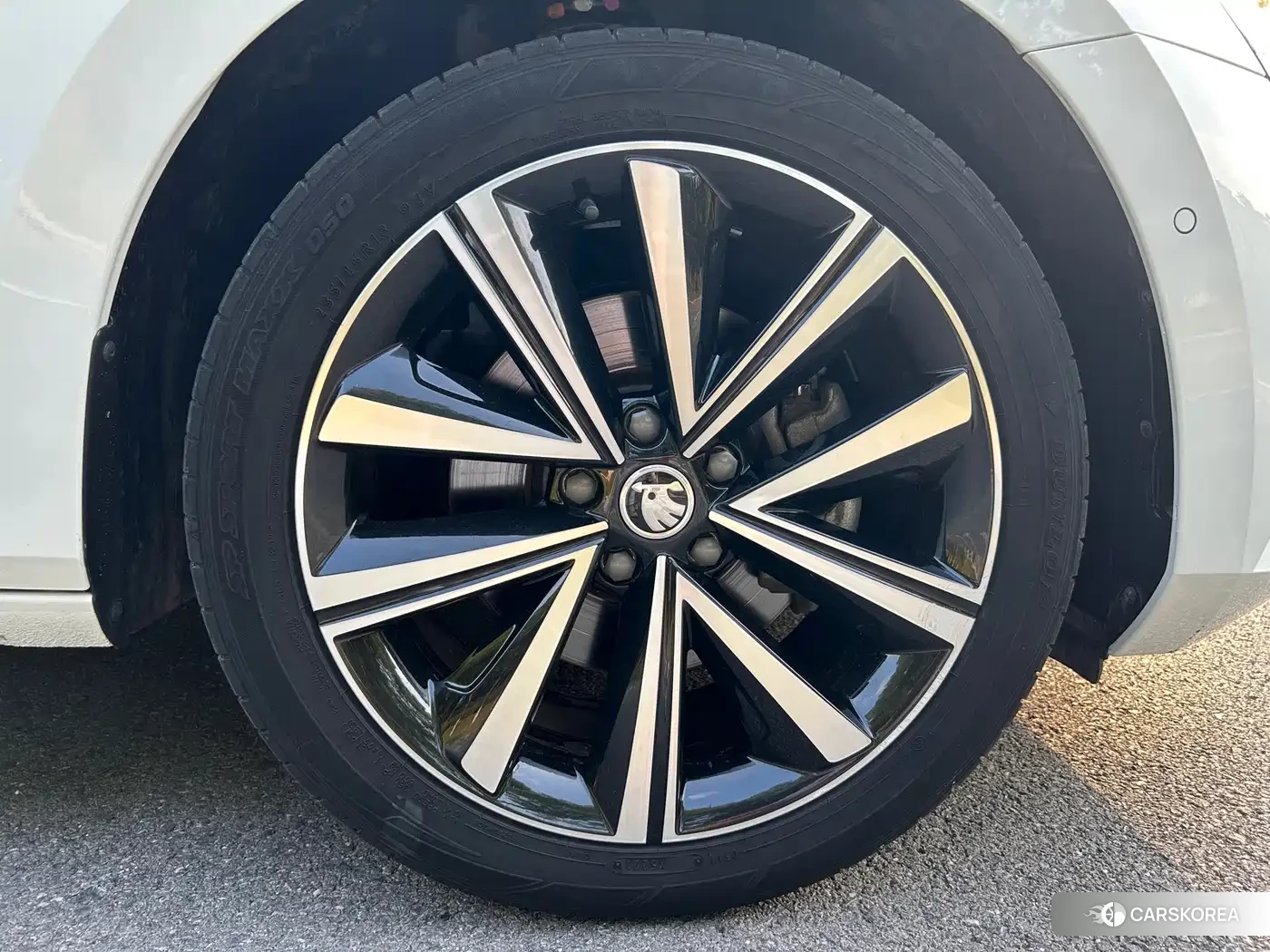Skoda Superb 2022 Белый из Китая, фото 6