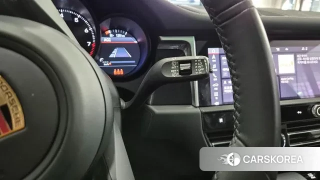 Porsche Macan 2023 Черный из Кореи, фото 6