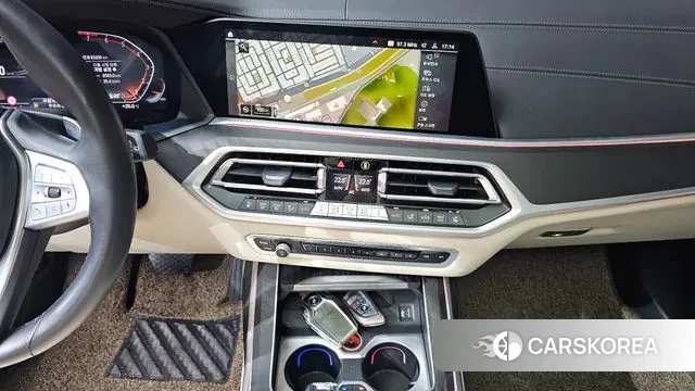 BMW X7 (G07) 2021 Черный из Кореи, фото 6