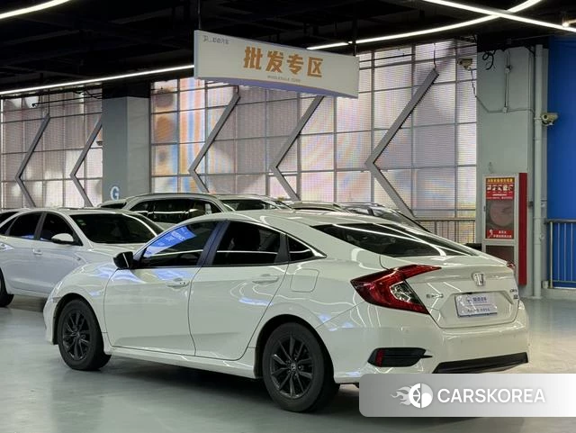 Honda Civic 2019 Белый из Китая, фото 6