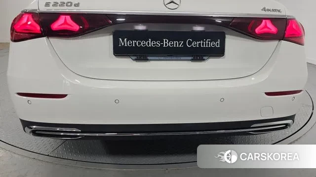 Mercedes-Benz E-Class W214 2024 Белый из Кореи, фото 6