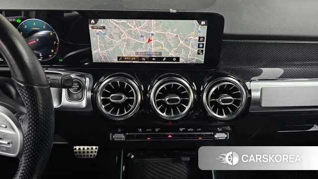 Mercedes-Benz GLB-Class X247 2021 Белый из Кореи, фото 6