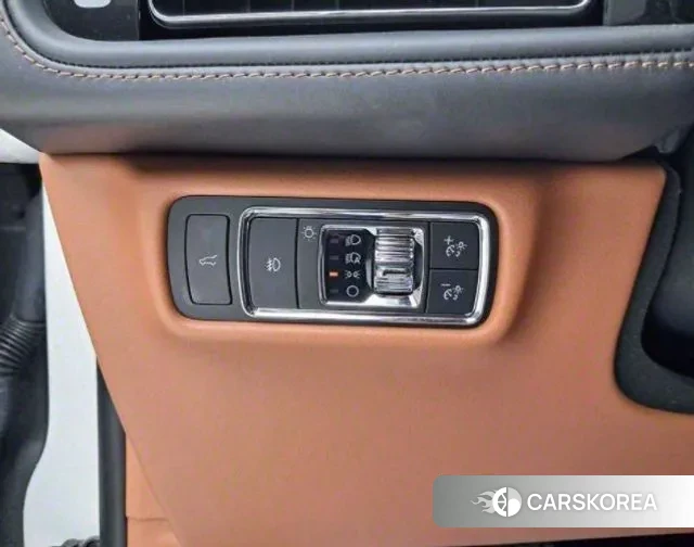 Lincoln Aviator 2nd generation 2023 Белый из Кореи, фото 6