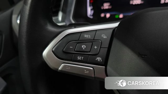 Volkswagen Tiguan second Generation 2023 Белый из Кореи, фото 6