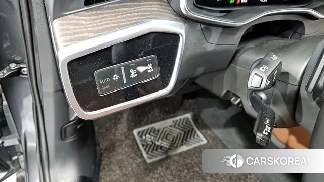 Audi A6 (C8) 2020 Серый из Кореи, фото 6