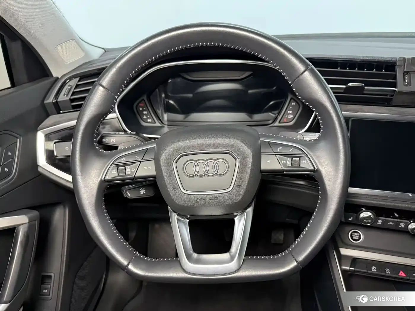 Audi Q3 2022 Silver/gray из Китая, фото 6