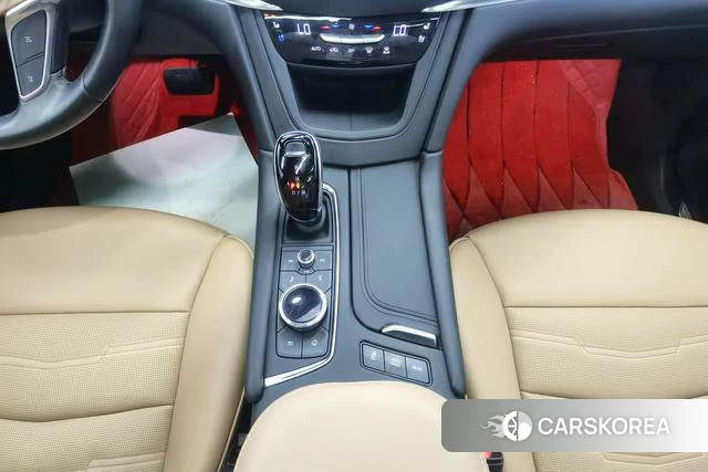 Cadillac XT5 2022 Белый из Китая, фото 5