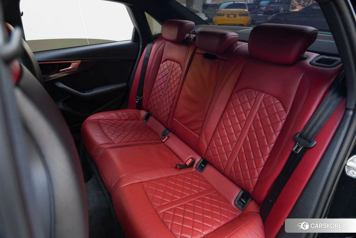 Audi S4 2022 Черный из Китая, фото 6