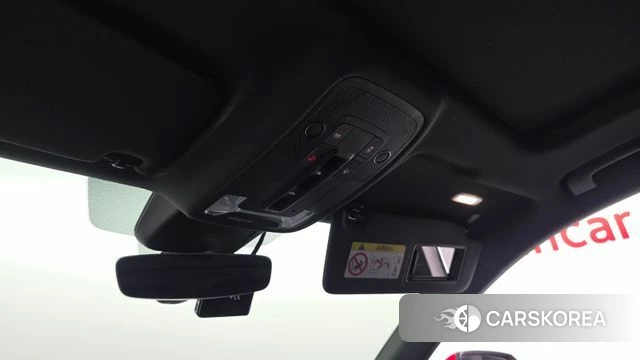 Audi Q3 (F3) 2022 Красный из Кореи, фото 6