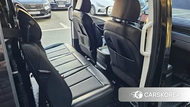 Hyundai Staria 2021 Черный из Кореи, фото 6