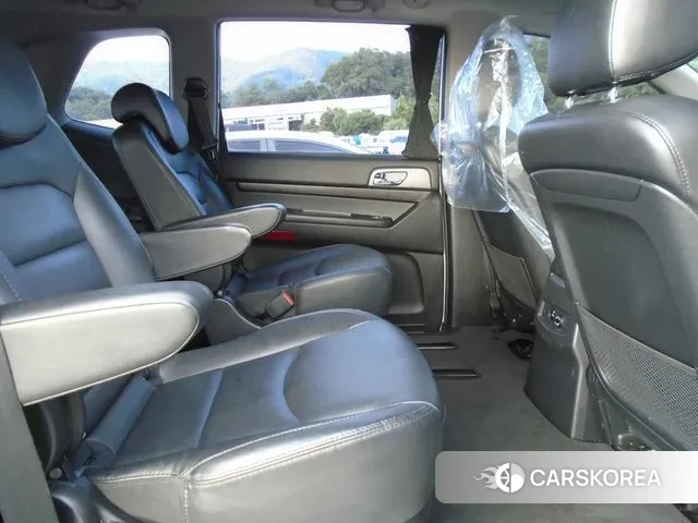 Ssangyong Korando Turismo 2018 Белый из Кореи, фото 6