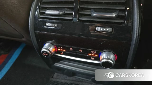 BMW 5 Series (G30) 2018 Светло-серебряный цвет из Кореи, фото 6