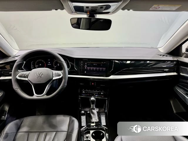 Volkswagen Passat 2025 Черный из Китая, фото 6