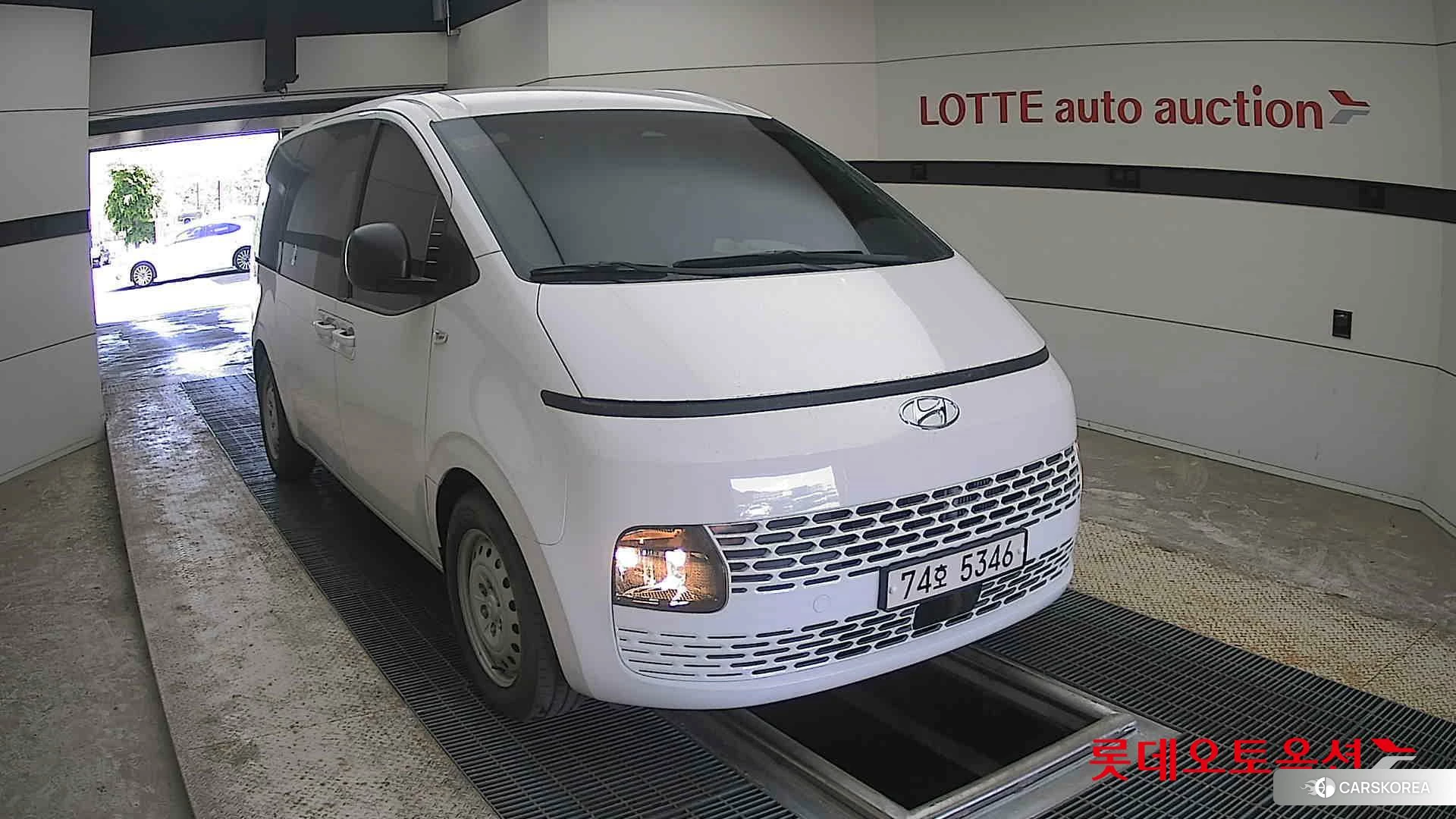 Hyundai Staria 2022 Creamy White из Кореи, фото 6