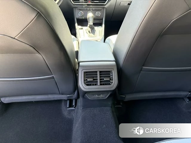 Volkswagen Lavida 2024 Черный из Китая, фото 6