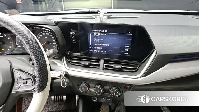 Chevrolet (GM Daewoo) Trax Crossover 2023 Белый из Кореи, фото 6