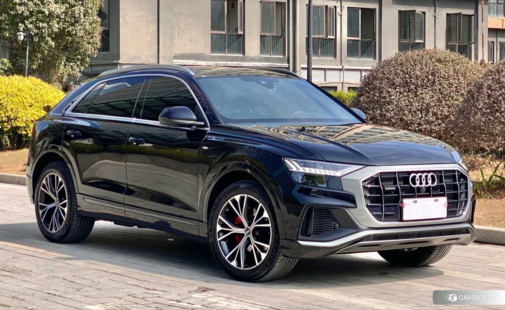 Audi Q8 2020 Черный из Китая, фото 6