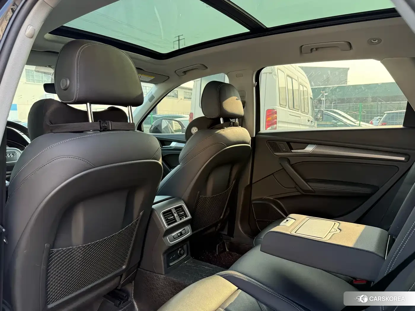 Audi Q5L id 4622778 из Китая 7